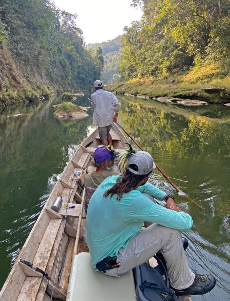 Tsimane-Secure-Lodge-Canoe-Poling